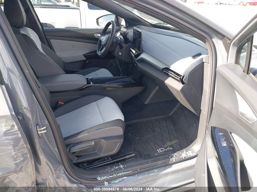 2023 VOLKSWAGEN ID.4 PRO - 1V2DNPE89PC047772