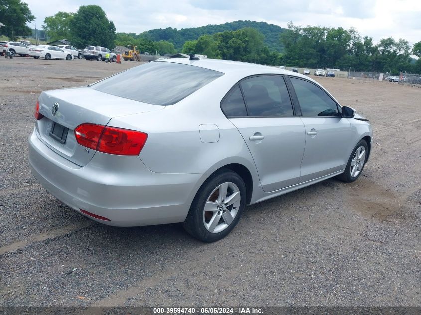 3VWLL7AJ4BM115721 | 2011 VOLKSWAGEN JETTA