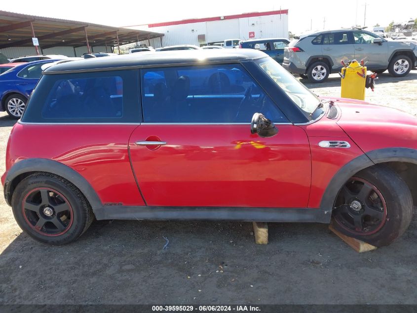 2005 Mini Cooper S VIN: WMWRE33595TL12404 Lot: 39595029