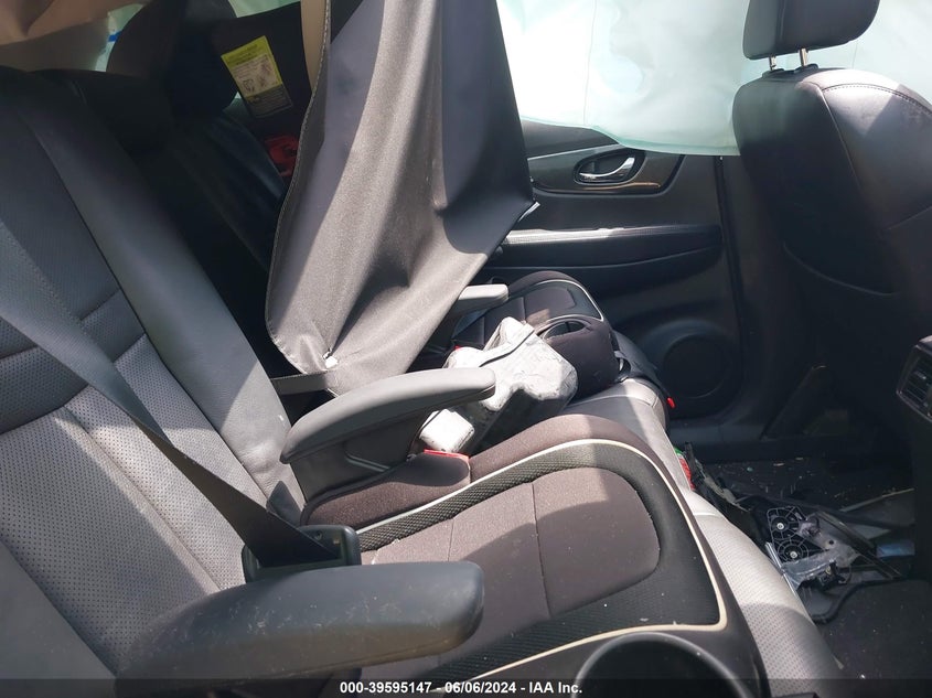 2015 Nissan Rogue Sl VIN: 5N1AT2MV5FC864994 Lot: 39595147