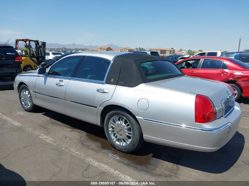 2011 Lincoln Town Car Signature Limited VIN: 2LNBL8CV3BX750028 Lot: 39595167