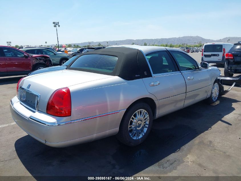 2011 Lincoln Town Car Signature Limited VIN: 2LNBL8CV3BX750028 Lot: 39595167