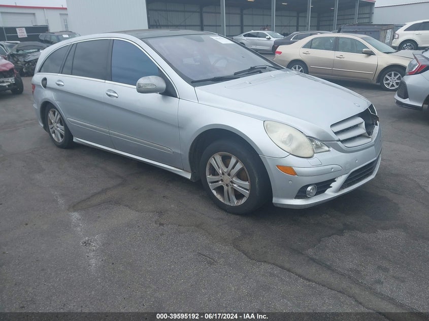 2008 Mercedes-Benz R 350 VIN: 4JGCB56E18A064394 Lot: 39595192