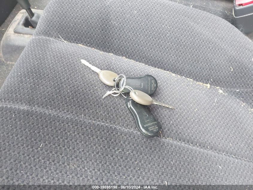 2004 Dodge Ram 1500 Slt/Laramie VIN: 1D7HU18D04J220894 Lot: 39595198