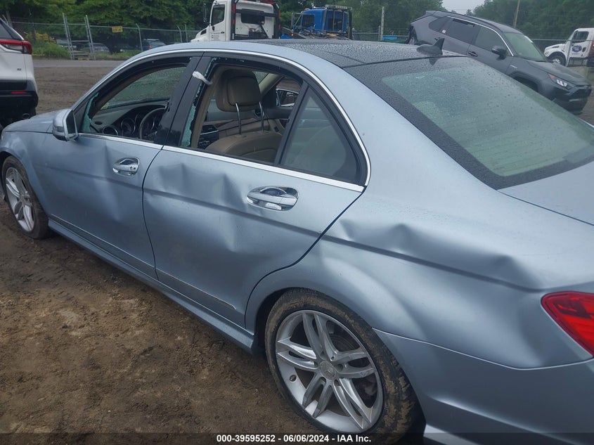 2014 Mercedes-Benz C 300 Luxury 4Matic/Sport 4Matic VIN: WDDGF8ABXER308474 Lot: 39595252