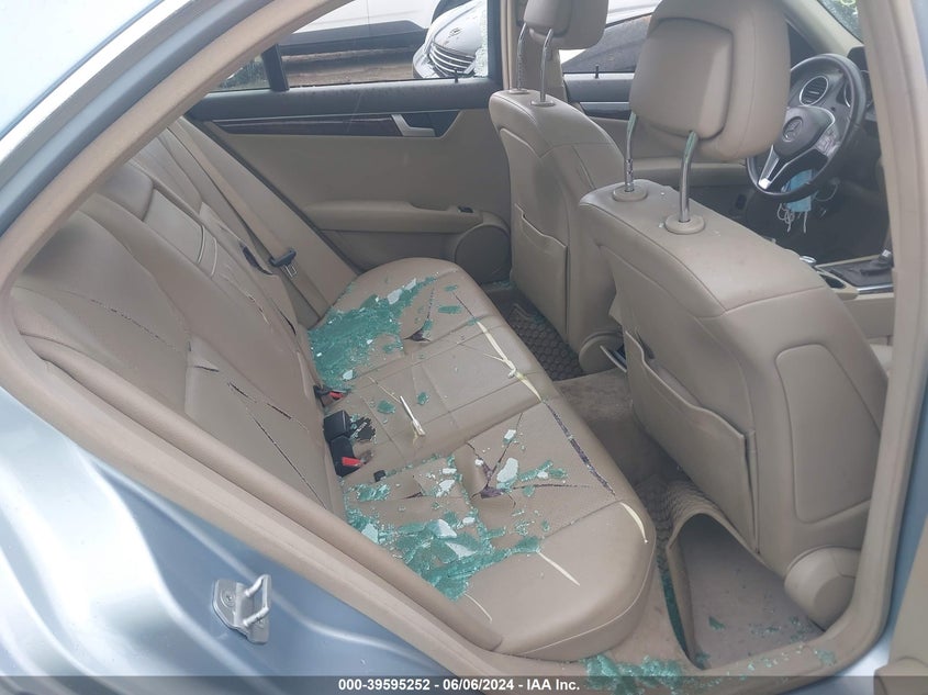 2014 Mercedes-Benz C 300 Luxury 4Matic/Sport 4Matic VIN: WDDGF8ABXER308474 Lot: 39595252