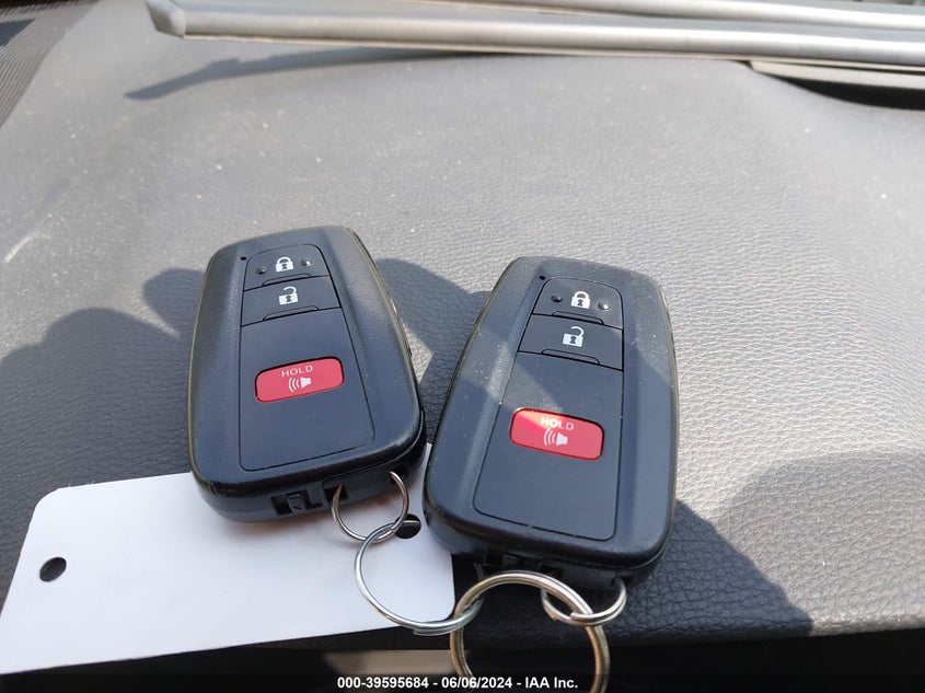 2021 TOYOTA RAV4 XLE/XLE PREMIUM - 2T3P1RFV3MW233441