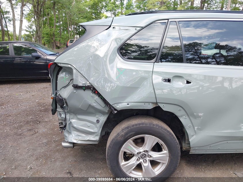 2021 TOYOTA RAV4 XLE/XLE PREMIUM - 2T3P1RFV3MW233441