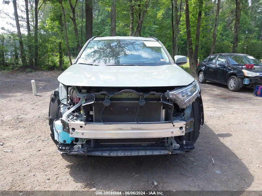 2021 TOYOTA RAV4 XLE/XLE PREMIUM - 2T3P1RFV3MW233441
