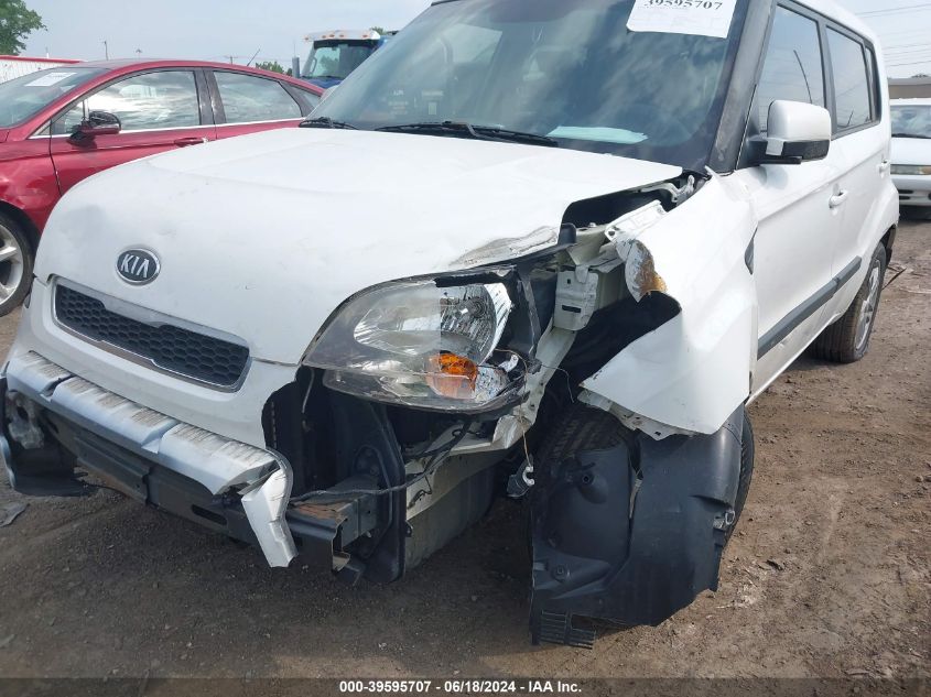 2011 Kia Soul + VIN: KNDJT2A20B7706208 Lot: 39595707