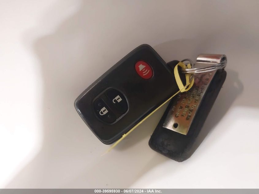 2014 Toyota Prius Two VIN: JTDKN3DU4E1836775 Lot: 39595930