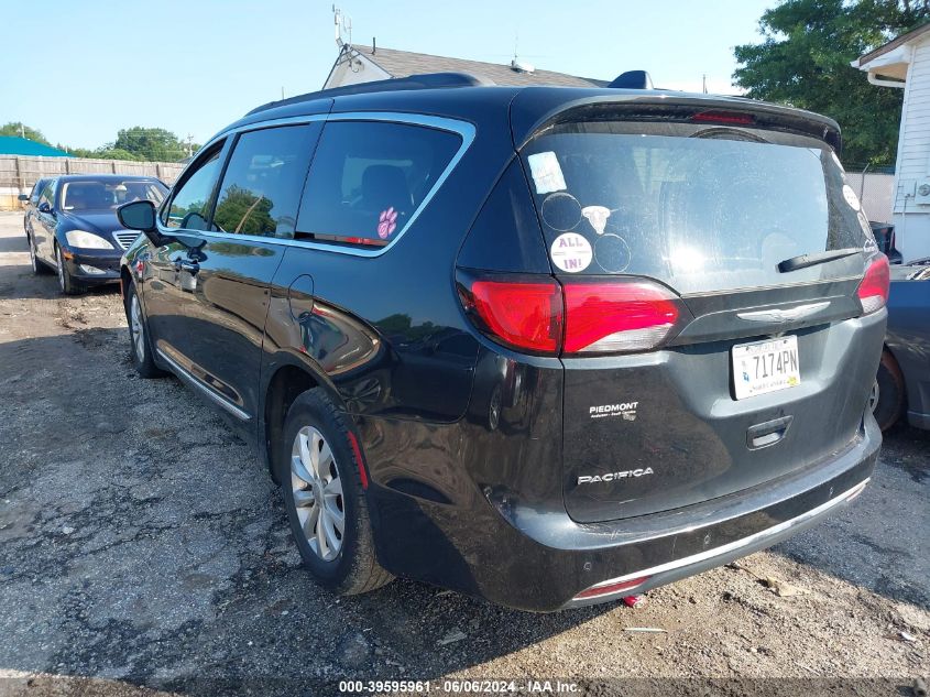 2017 Chrysler Pacifica Touring-L VIN: 2C4RC1BG7HR669835 Lot: 39595961