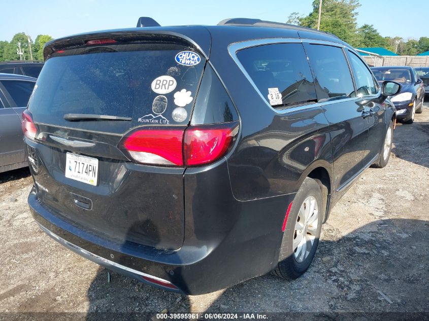 2017 Chrysler Pacifica Touring-L VIN: 2C4RC1BG7HR669835 Lot: 39595961