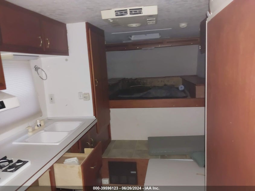 2021 HOMEMADE SLIDE IN CAMPER(VIN: HOMEMADECAMPER395