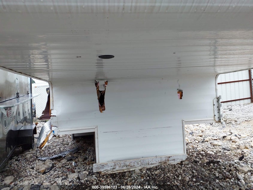 2021 HOMEMADE SLIDE IN CAMPER(VIN: HOMEMADECAMPER395