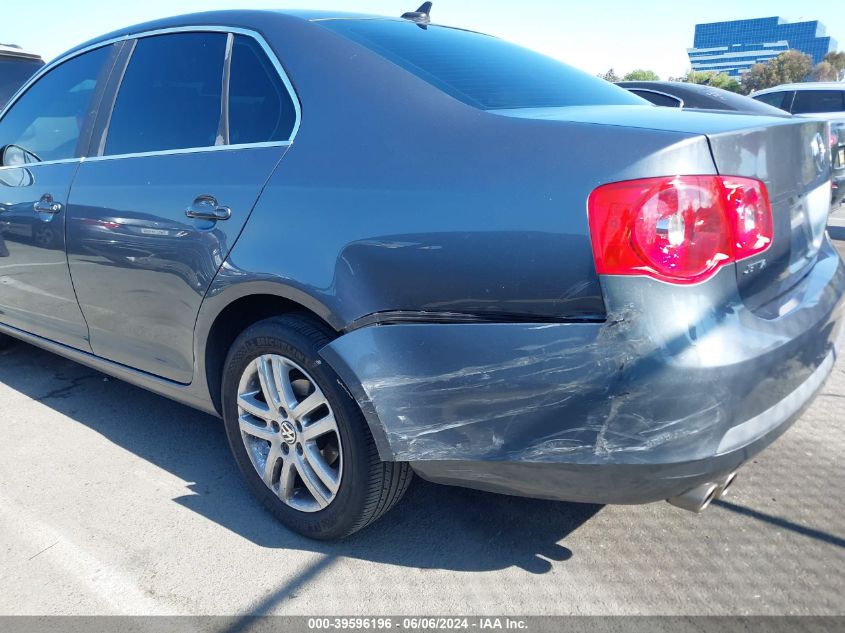 2007 Volkswagen Jetta 2.5 VIN: 3VWRF71K57M135798 Lot: 39596196