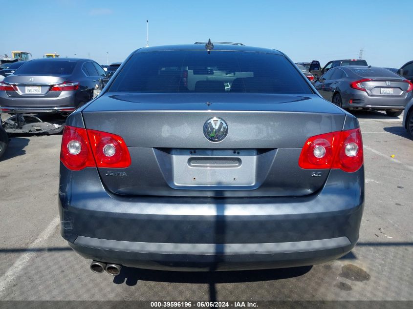 2007 Volkswagen Jetta 2.5 VIN: 3VWRF71K57M135798 Lot: 39596196
