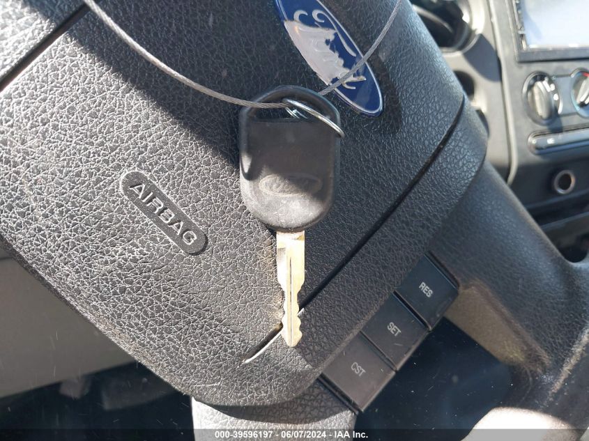 2005 Ford F-150 Stx/Xl/Xlt VIN: 1FTRX12W35NA80558 Lot: 39596197