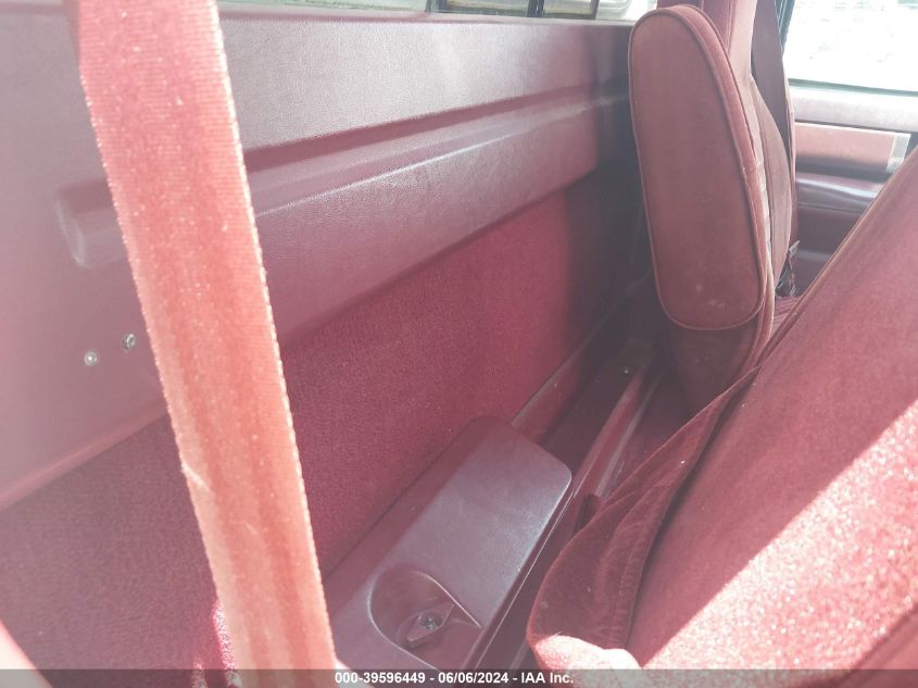 1988 Chevrolet Gmt-400 K1500 VIN: 1GCDK14KXJZ148375 Lot: 39596449