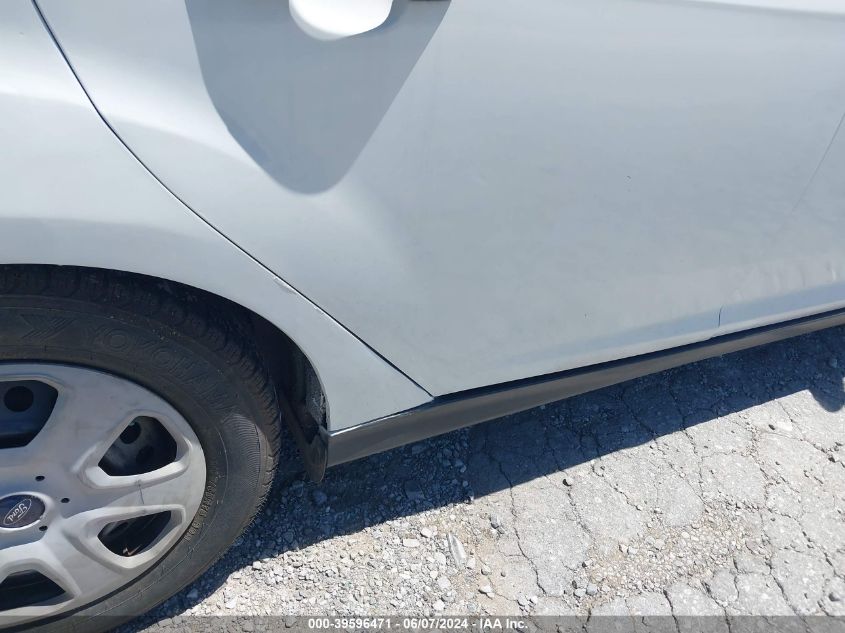 2015 Ford Focus S VIN: 1FADP3E28FL372465 Lot: 39596471