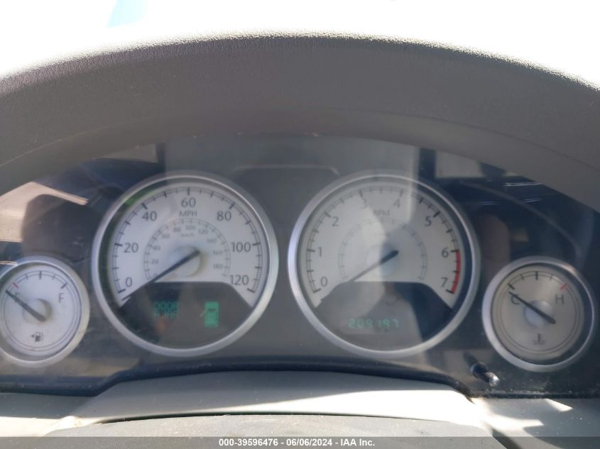 2008 Chrysler Town & Country Touring VIN: 2A8HR54PX8R818522 Lot: 39596476