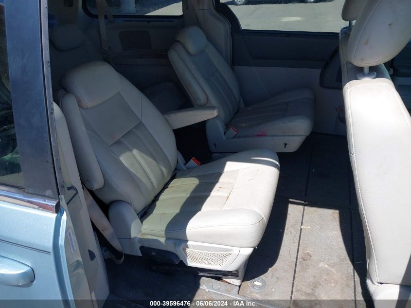 2008 Chrysler Town & Country Touring VIN: 2A8HR54PX8R818522 Lot: 39596476