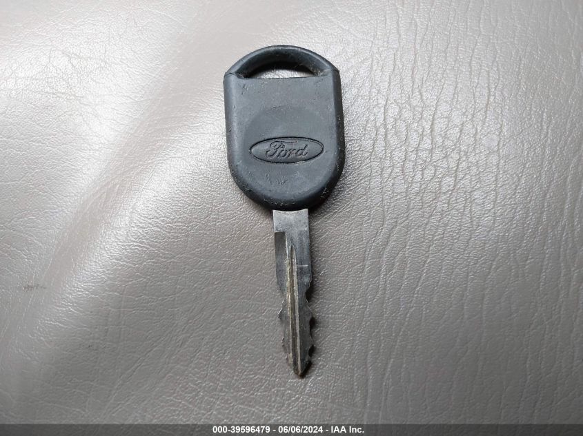 2005 Ford Expedition Nbx/Xlt VIN: 1FMPU16575LA30724 Lot: 39596479