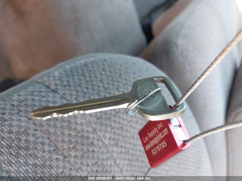 2002 Toyota Tundra Sr5 V8 VIN: 5TBRT34142S313080 Lot: 39596557