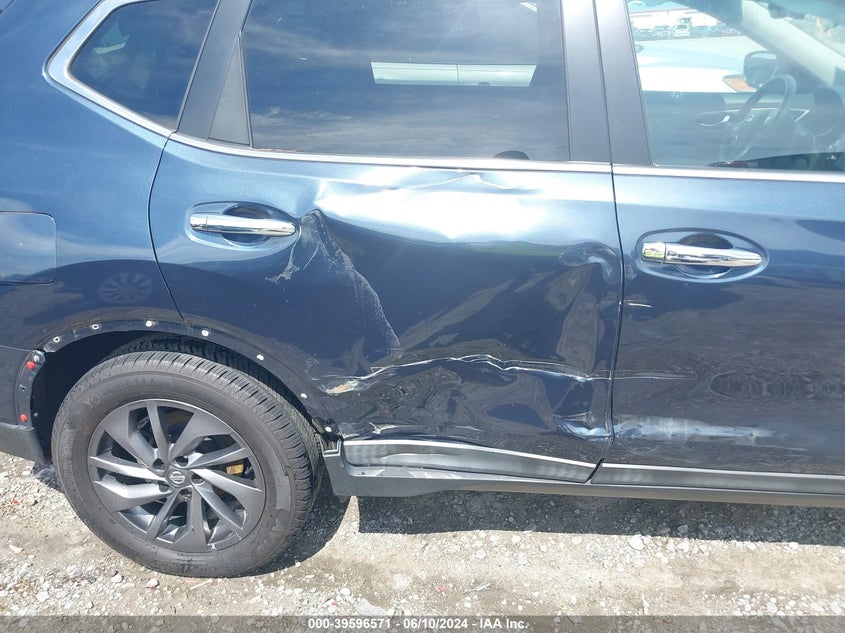 2016 Nissan Rogue Sl VIN: 5N1AT2MV1GC809623 Lot: 39596571