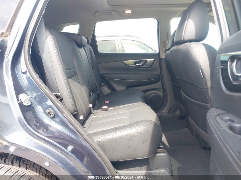 2016 Nissan Rogue Sl VIN: 5N1AT2MV1GC809623 Lot: 39596571