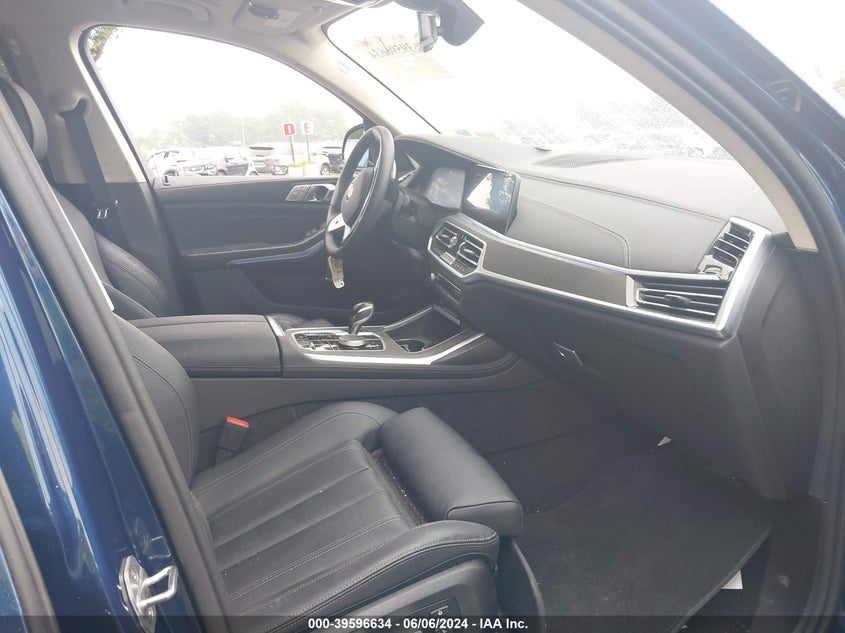2022 BMW X7 xDrive40I VIN: 5UXCW2C08N9M06287 Lot: 39596634