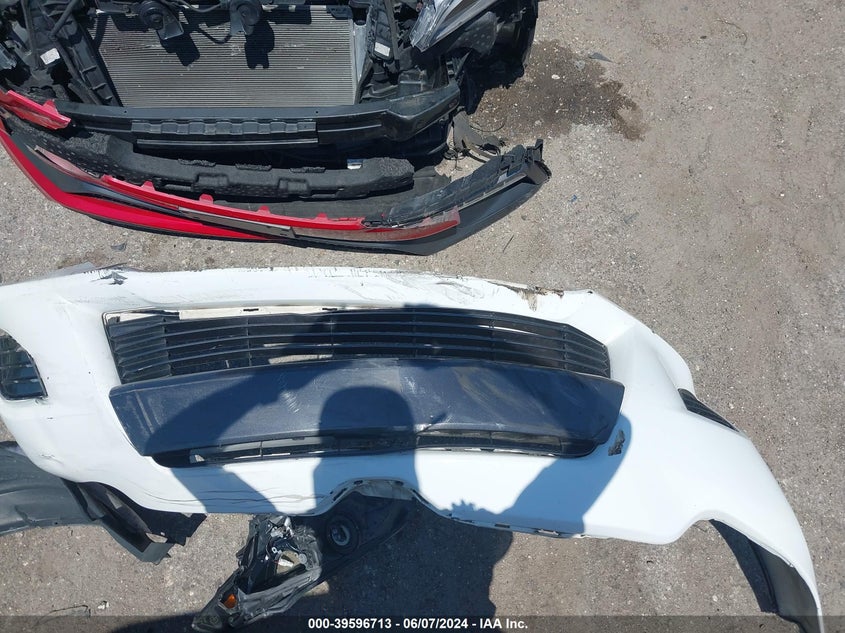 2015 Toyota Corolla Le VIN: 5YFBURHE3FP265155 Lot: 39596713