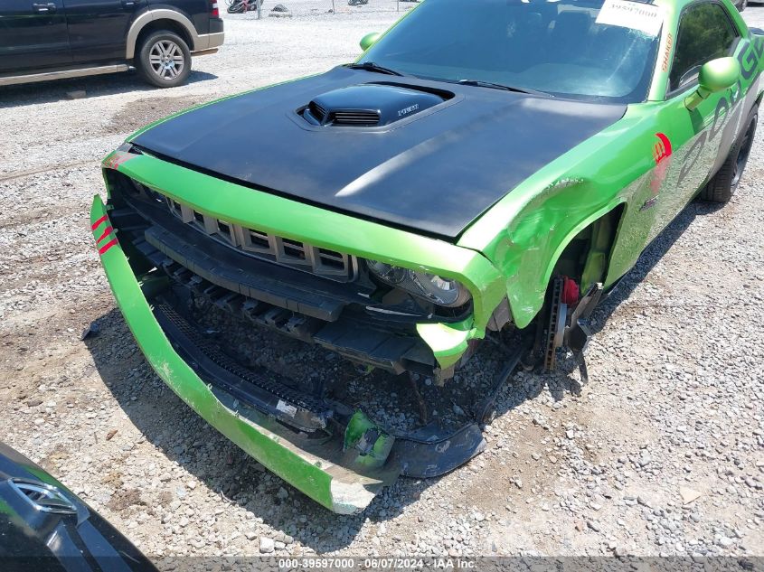 2B3CJ7DJ8BH589465 2011 Dodge Challenger Srt8