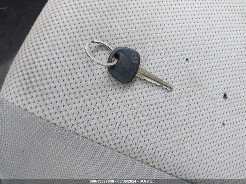 2006 Hyundai Accent Gls VIN: KMHCN46CX6U011883 Lot: 39597030