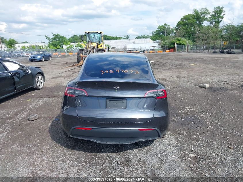 2024 Tesla Model Y Long Range Dual Motor All-Wheel Drive VIN: 7SAYGAEE8RF059937 Lot: 39597073