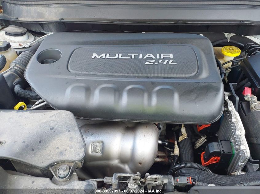 2015 Jeep Cherokee Latitude VIN: 1C4PJMCB5FW752315 Lot: 39597097