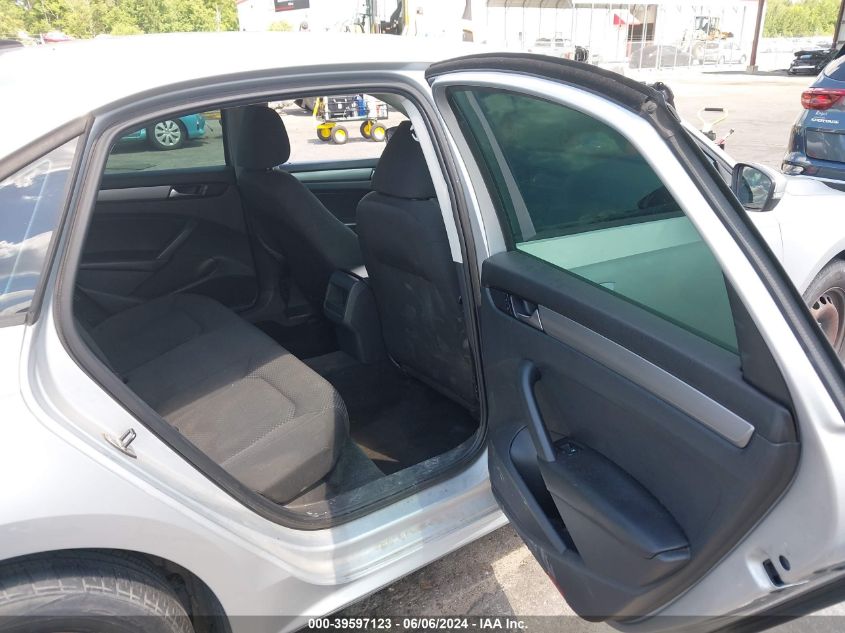 2014 Volkswagen Passat 2.5L S VIN: 1VWAP7A30EC011889 Lot: 39597123