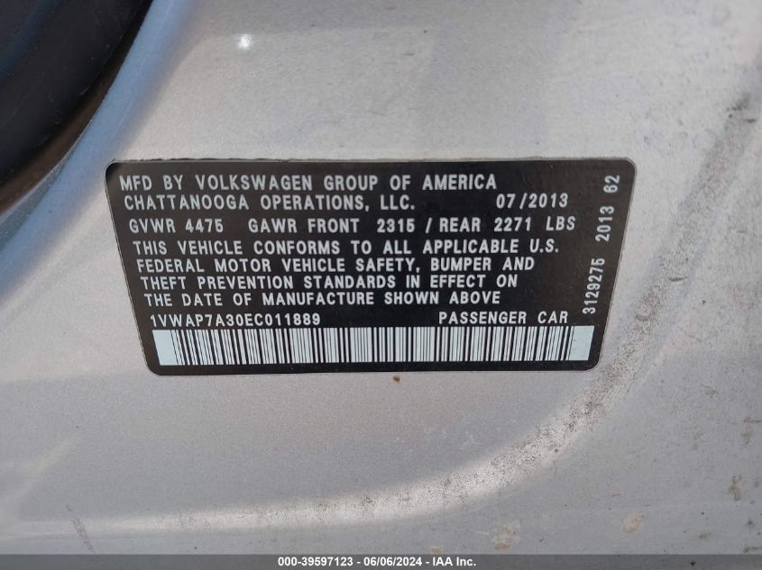 2014 Volkswagen Passat 2.5L S VIN: 1VWAP7A30EC011889 Lot: 39597123