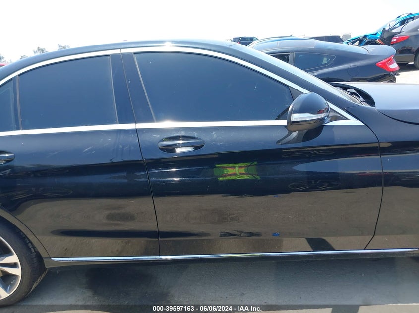 2015 Mercedes-Benz C 300 4Matic/Luxury 4Matic/Sport 4Matic VIN: 55SWF4KB1FU007997 Lot: 39597163