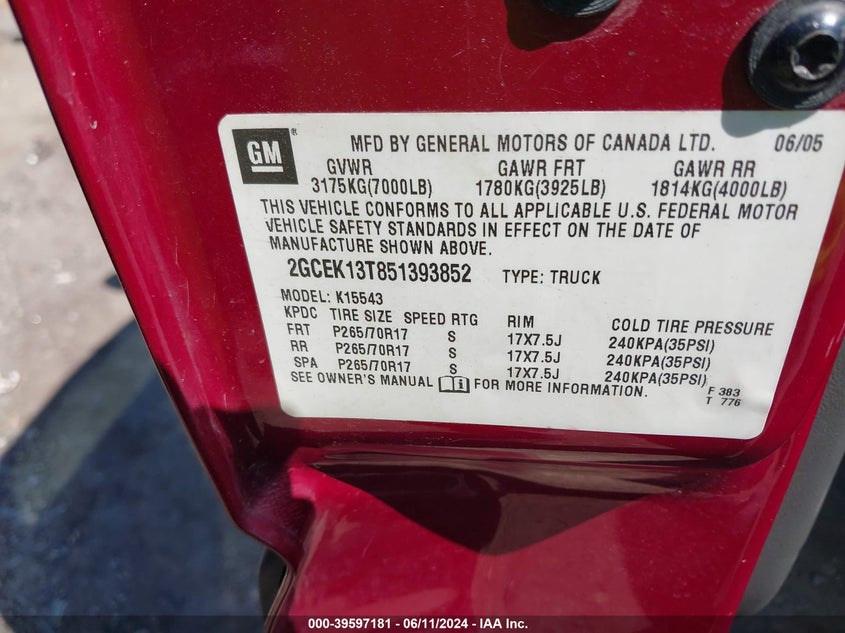 2005 Chevrolet Silverado 1500 Z71 VIN: 2GCEK13T851393852 Lot: 39597181
