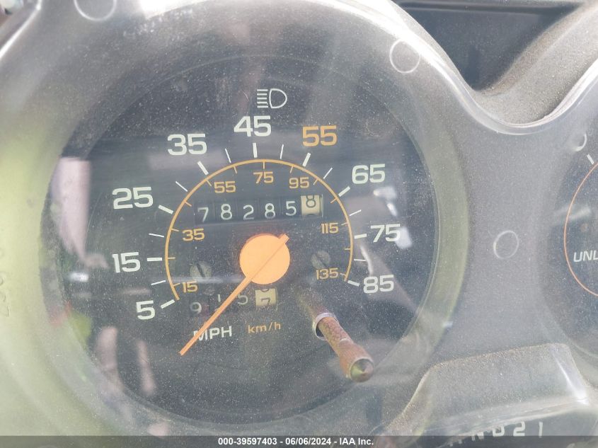 1989 GMC Suburban R25 Conventional VIN: 1GKGR26N7KF535219 Lot: 39597403