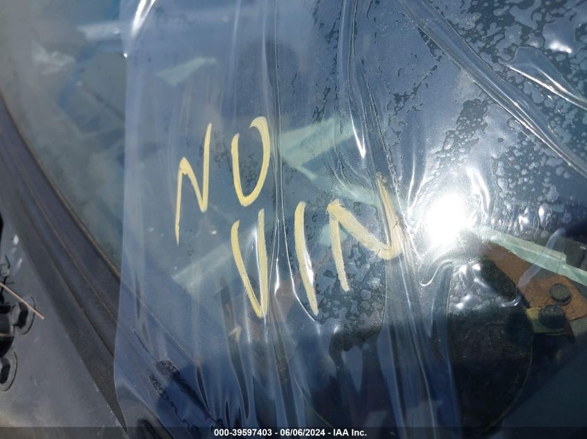 1989 GMC Suburban R25 Conventional VIN: 1GKGR26N7KF535219 Lot: 39597403