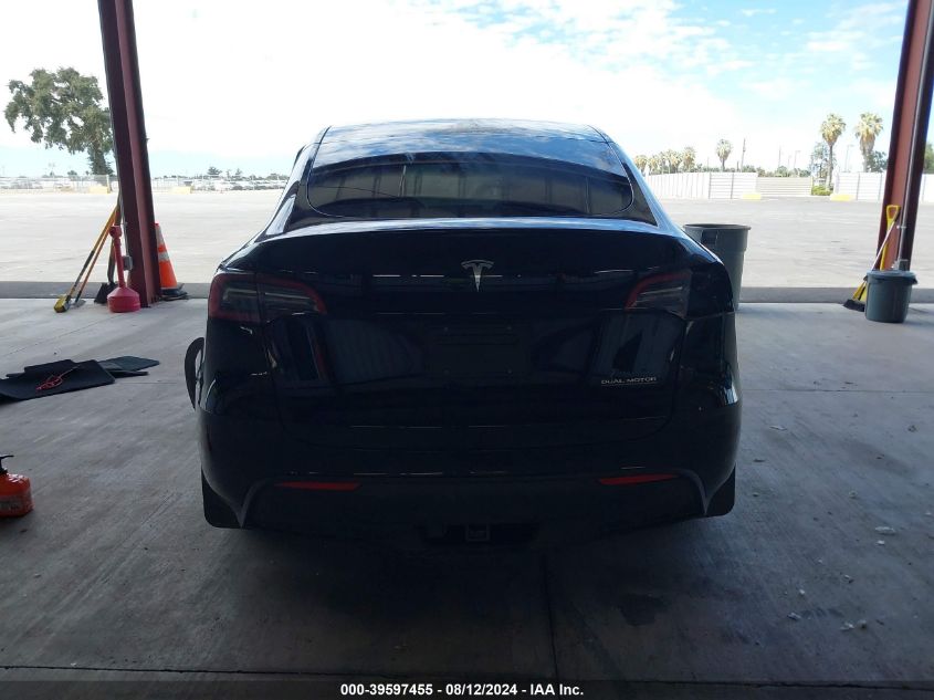 2022 Tesla Model Y Performance Dual Motor All-Wheel Drive VIN: 7SAYGDEF8NF553851 Lot: 39597455