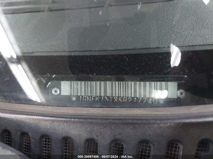 2005 Chevrolet Tahoe Lt VIN: 1GNEK13T85R217740 Lot: 39597456