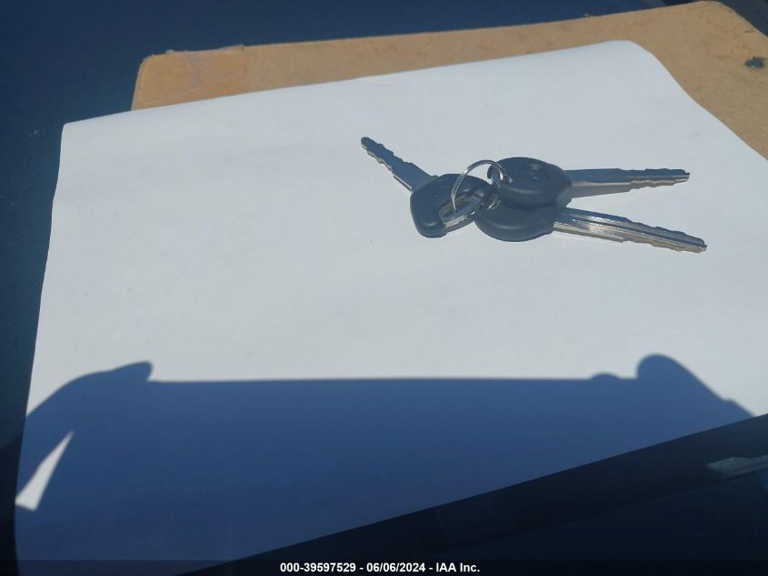 2000 Mazda Mx-5 Miata Ls/Special Edition VIN: JM1NB3532Y0151695 Lot: 39597529