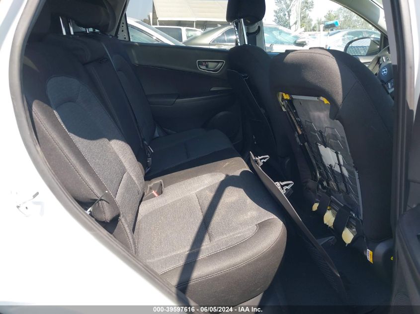 2021 HYUNDAI KONA ELECTRIC SEL KM8K23AG9MU104531