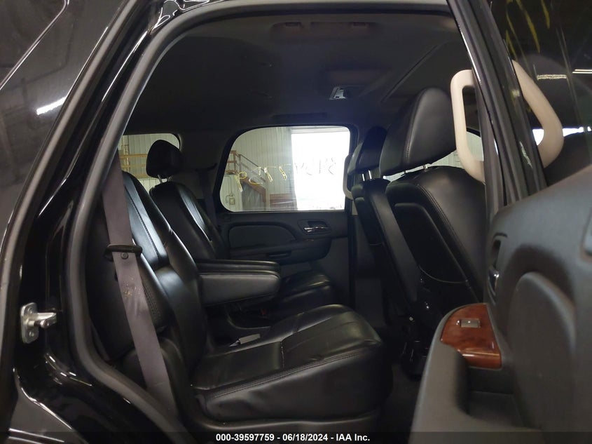 2007 Chevrolet Tahoe Ltz VIN: 1GNFK13027J192684 Lot: 39597759