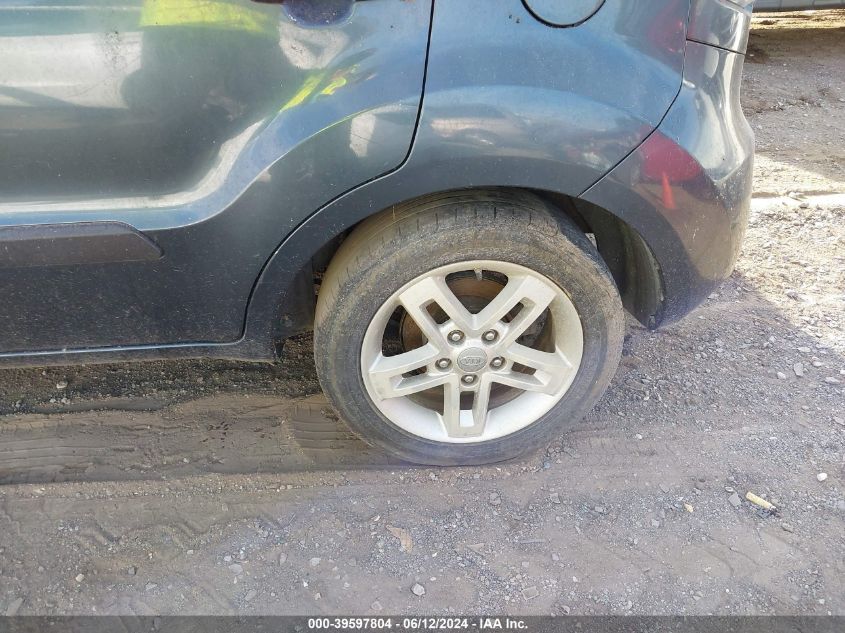 2011 Kia Soul + VIN: KNDJT2A21B7340050 Lot: 39597804