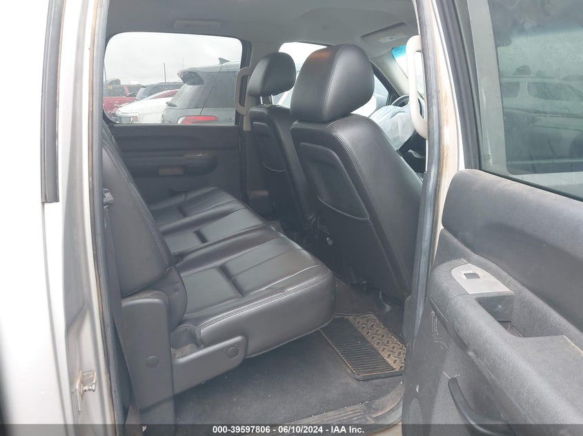 2010 Chevrolet Silverado 1500 Lt VIN: 3GCRCSE07AG198835 Lot: 39597806