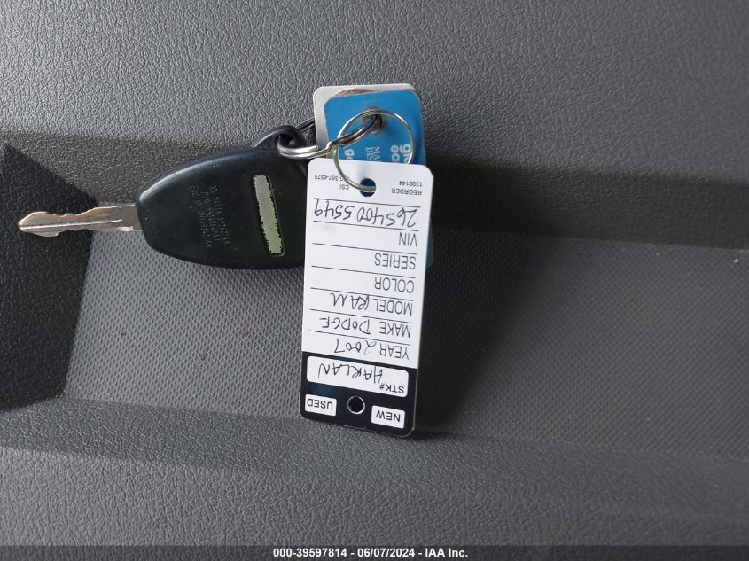 2007 Dodge Ram 1500 Slt/Trx4 Off Road/Sport VIN: 1D7HU18257S221374 Lot: 39597814